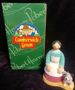 Robert Harrop CAMBERWICK GREEN CG36 MRS DINGLE POSTMISTRESS - Bild 1 von 4