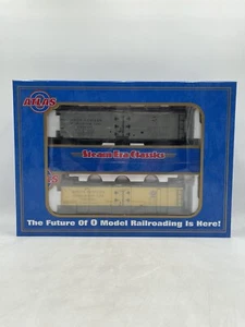 Atlas O Gauge 40' Woodside Refrigerator Car - Northwestern 2 Pack - 6790-2 - Picture 1 of 6