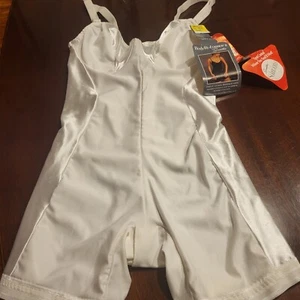 Vintage Neu mit Etikett 34C Body Re-Former II von Smoothie 4052 Shapewear Spot Control weiß - Bild 1 von 15