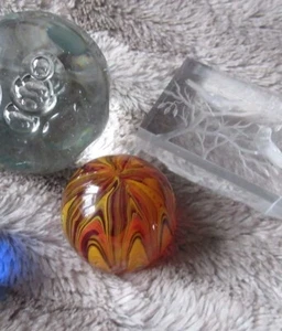 Collection of Glass Paperweights *Vintage* - Picture 1 of 19
