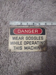 GEFAHRSCHUTZBRILLE BEI BENUTZUNG DIESER MASCHINE Metall INDUSTRIESCHILD - Bild 1 von 5