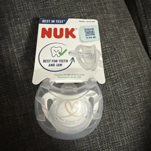 NUK Schnuller 0- 6 Monate  - Bild 1 von 3