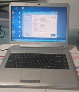 Portátil Sony Vaio VGN-NS135E PCG-7142L Intel Pentium 2 GB Ram 240 SSD, ¡LEER! - Imagen 1 de 7