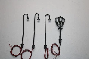 Viessmann 3 Stück Bogenlampen und 1 Parklaterne 3-flammig Spur H0 #M204 - Bild 1 von 1
