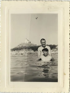 ALTES FOTO - VINTAGE SNAPSHOT - PAAR MEER BADEN BADEN - LOVERS BATHING SEA - Bild 1 von 1
