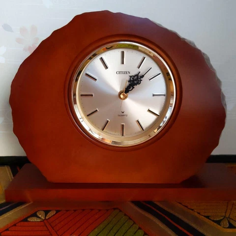 VINTAGE 1970s CITIZEN QUARTZ JAPAN Made of Maple Wood Tree ring Battery WORKS Cover