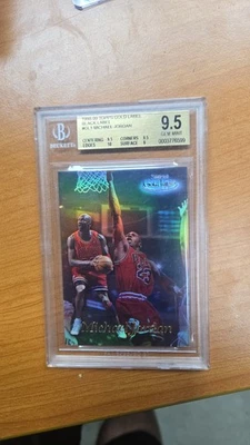 Topps Gold Label 1998 negro #GL1 Michael Jordan etiqueta negra BGS 9,5 Bulls Pop 53 Foto 1 de 2