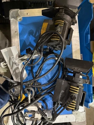 Juego de 2 luces LTM Pepper 100W Fresnel Foto 1 de 4