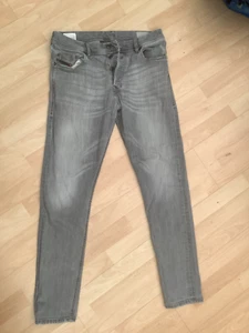 Diesel Tepphar slim/carrot grey denim jeans 32 inch waist/31 inch leg. - Bild 1 von 2