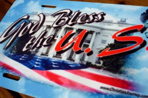 Christian License Plate Car Truck Tag - God Bless The USA - Imagen 1 de 2