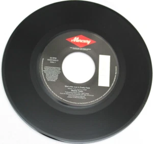 SHANIA TWAIN SHE'S NOT JUST A PRETTY FACE / GONNA GETCHA GOOD 45 7" RECORD VG++ - Picture 1 of 2