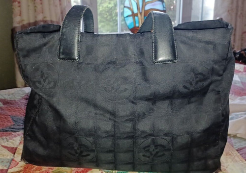 Borsa shopper da viaggio Chanel nera in tela e pelle