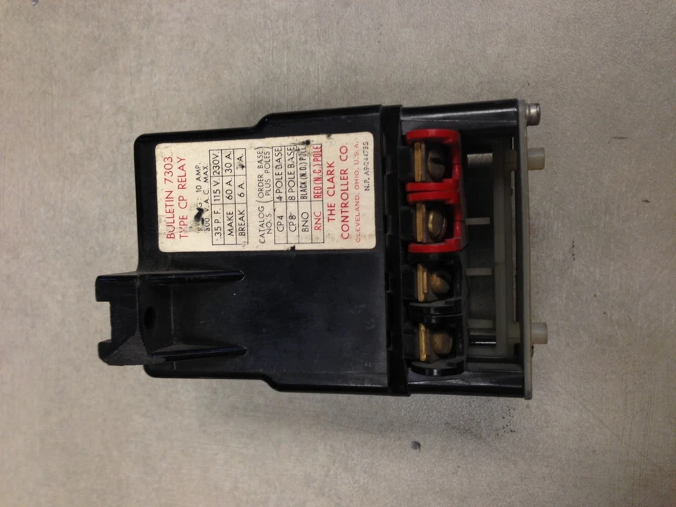 7303 CP4 Clark Relé 230V Bobina 2-NO 2-NC Foto 1 de 1