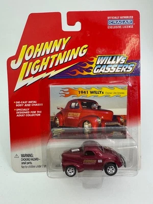Johnny Lightning Willys Gassers 1941 Willys dueño Jim Lirones Foto 1 de 3
