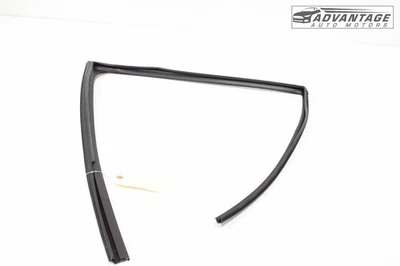 2019-2022 TOYOTA PRIUS ХЭТЧБЕК ЗАДНЯЯ ЛЕВАЯ ДВЕРЬ СТЕКЛО БЕГОВОЙ КАНАЛ OEM - Изображение 1 из 4