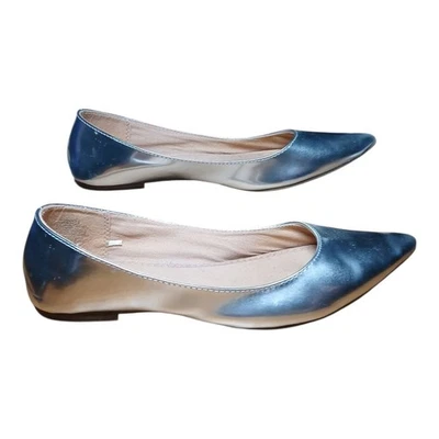 Sapato Feminino Old Navy Prata Metálico Tamanho Liso 8 - Imagem 1 de 4