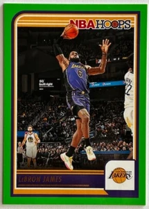 Aros de la NBA 2023-24 Panini - LeBRON JAMES (LA LAKERS) verde neón #52 - Imagen 1 de 2