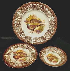 ROYAL WORCESTER GROUP PHEASANT PALISSY GAME SERIES DINNER SALAD PLATE DES BOWL - Picture 1 of 5