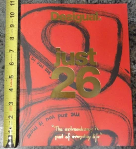Desigual Just 26 Years of Garments Book 2007 - Imagen 1 de 14