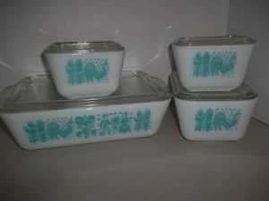 8-Piece Pyrex Fridges. Beautiful Condition. ** BIG REDUCTION** - Picture 1 of 10
