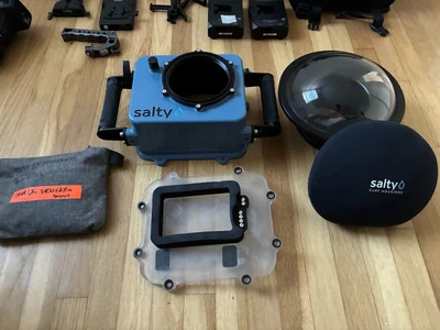 Carcasa de surf salada para BMPCC 6K con puerto domo Sigma ART 18-35  Foto 1 de 4