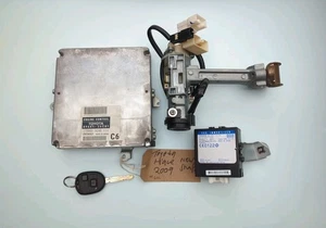 Toyota Hiace 2009 ECU 89661-26C81 con llave de bloqueo de encendido inmovilizador  - Imagen 1 de 12