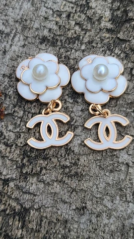 Gold and White  Chanel buttons 2pc Cover