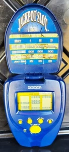 Radica 1999 Jackpot Slot Handheld elektronisches Spiel (GETESTET) [BATT INC.] (EUC) - Bild 1 von 4