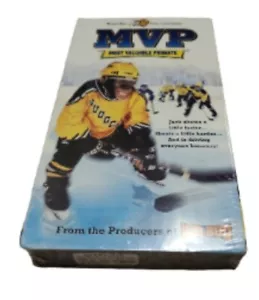 MVP Most Valuable Primate VHS 2001 Hockey Family Film by Producers of Air Bud. - Foto 1 di 2
