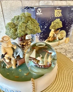 Disney Store Exclusive "Winnie The Pooh" S.S. Pooh Boat Snow Globe Classic Boxed - Picture 1 of 13