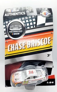 2023 Nascar Authentics Darlington Chase Briscoe Mahindra Throwback 1:64 Toy Car - Picture 1 of 3