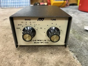 MFJ Enterprises Inc. Model MFJ-956 Antenna Tuner - Zdjęcie 1 z 2