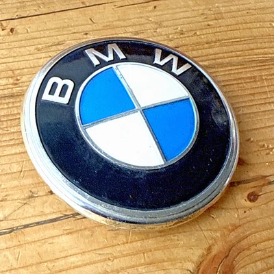 Emblema original para E24 serie 6 BMW 628 630 633 CSi placa portón trasero logotipo trasero Foto 1 de 4