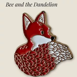 Red Fox Enamel Pin Badge - Picture 1 of 4