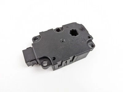 Atuador de motor 14-19 Mercedes Benz CLA250 W117 ventilador aquecedor aba CZ113930-0857 - Imagem 1 de 2