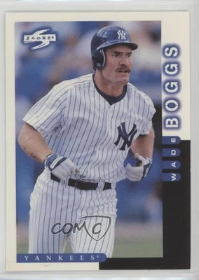 1998 Score Wade Boggs #221 HOF - Image 1 of 2