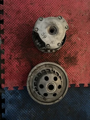 99 2000Kawasaki Prairie 300 KVF300 4x4 OEM Primary Secondary Clutch Assembly - Image 1 of 4