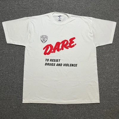 Camiseta De Colección Dare Blanca Gráfica Para Hombre XL Jerzees Hecha en EE. UU. Foto 1 de 4