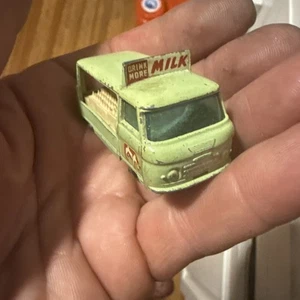 Vintage Lesney Matchbox Series No. 21 Commer Milk Float - Picture 1 of 11