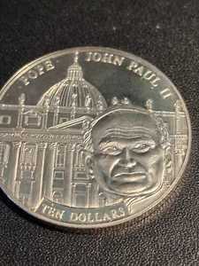 10 liberian. Dollars Gedenkmünze-Pope John Paul II - Bild 1 von 2