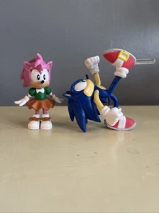 Jazwares Running Sonic The Hedgehog + Amy  Action Figures Sega Genesis Character - Picture 1 of 13