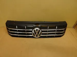 2012 - 2015 Volkswagen Passat OEM Factory Upper Grille w/ Emblem # 561853651A - Picture 1 of 23