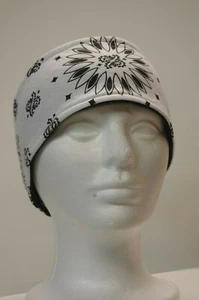 #138 White Paisley Fleece lined adjustable headband - Foto 1 di 4