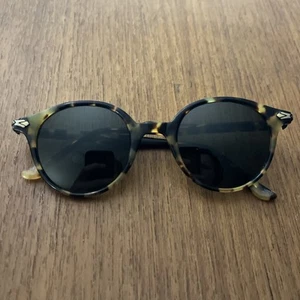 Vintage Vogue Bausch & Lomb Sunglasses Brown Tortoise Frame - Picture 1 of 8