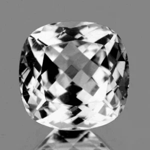 White Topaz 31.64 carat Cushion 18.00 mm, Flawless-VVS, Natural Loose Gemstone - Picture 1 of 2