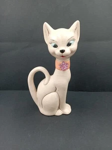 Vtg Pink Siamese Cat Figurine Diva Cat W/eye Lashes Flower Collar Signed 6.25" - Picture 1 of 13