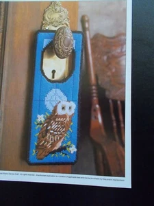 Owl Door Hanger Plastic Canvas Patterns 1996 Annie's  - Picture 1 of 3