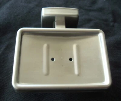 Jabonera de pared de acero inoxidable para baño ASI 10-7320-S cepillada con herrajes Foto 1 de 4