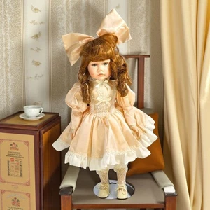 Muñeca de porcelana embrujada Brinn’s Red Curls arco rosa presencia paranormal frío silencioso - Imagen 1 de 6