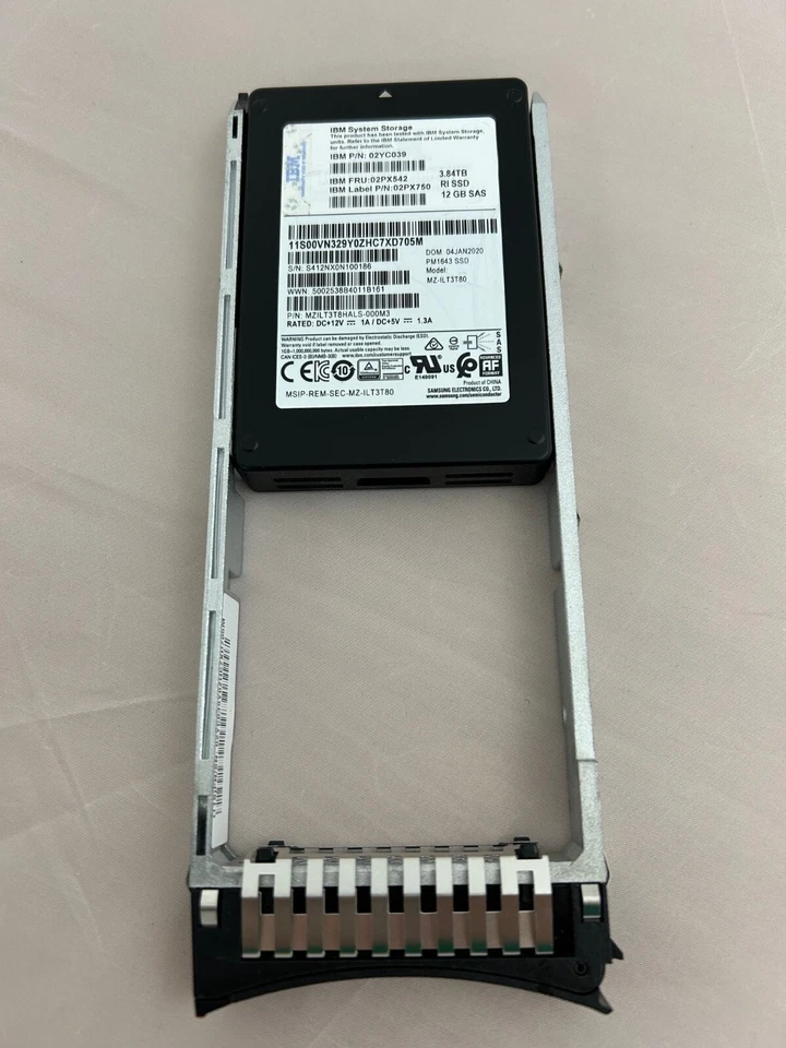 IBM  AL81 3.84TB 12 Gb SAS 2.5 inch Flash Drive 02PX542 02YC039 - Image 1 of 1
